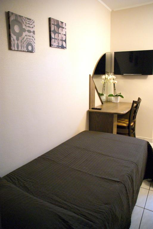 Charly'S Gare Hotel Senningerberg Luaran gambar